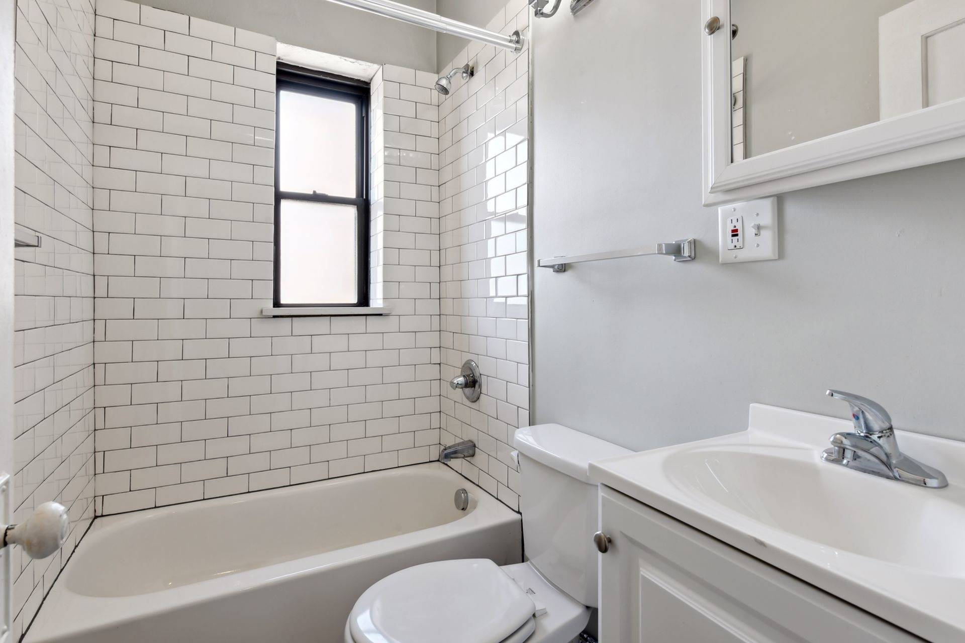 Alden Apartments The Multifamily Advisory Group at Cushman & Wakefield